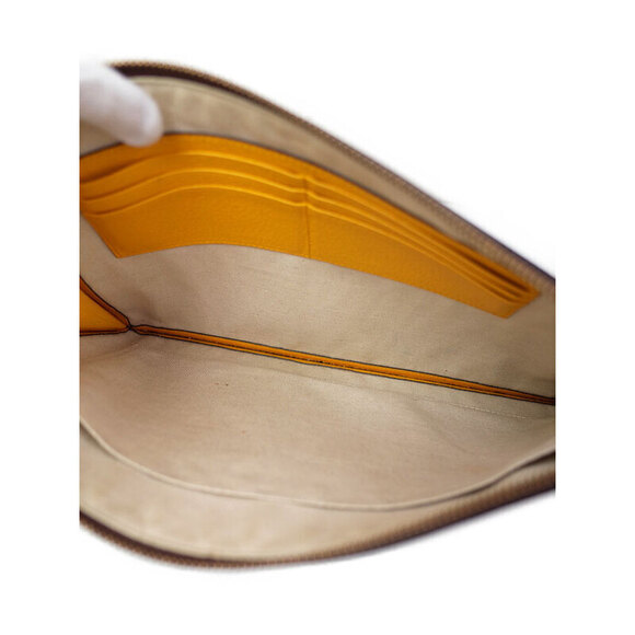 Gucci Neo GG Supreme Clutch Bag - Picture 3 of 9